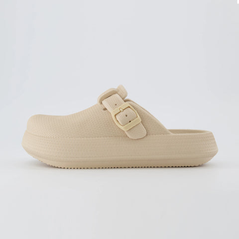 Fable Cloud Clog