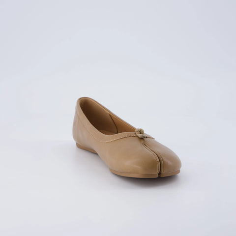 Maki Split-toe Flats
